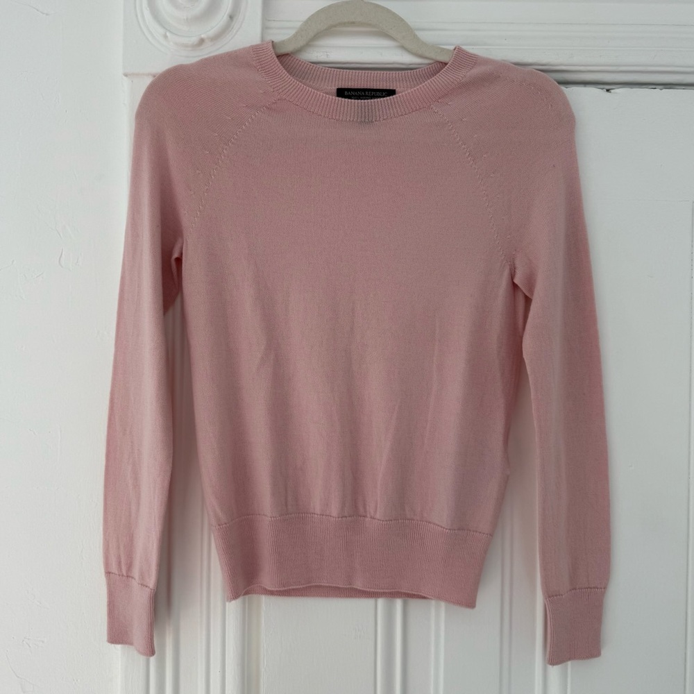 Banana Republic Blush Pink merino wool Women's Sweater